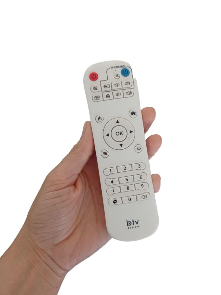 Controle Remoto Compatível BTV b8, b9 b10, B11, btv13 Express Controle Compatível para reposição, substitui modelo original. Apenas controle remoto Nao serve no 13 só no 13 express